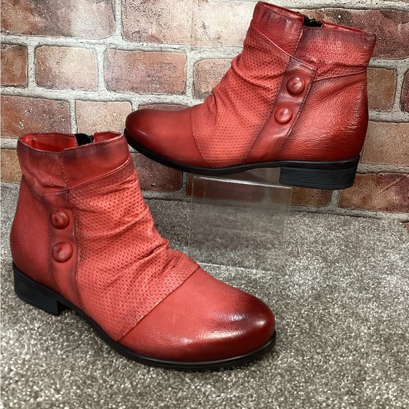 Miz Mooz Shoes - Miz Mooz Sallie womens Scarlet Red Ankle Boots size 38 eu Size 7 -7.5 US